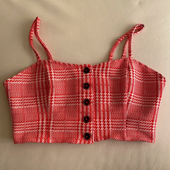 Forever 21 Tops - ♡  Cute red gingham crop top ♡